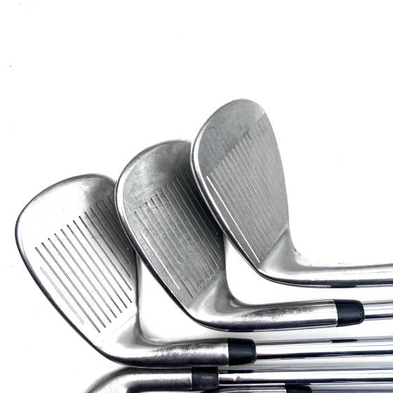 Cobra King F8 Irons / 5-GW / True Temper XP90 Regular Flex