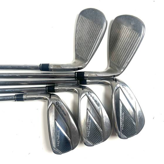 Left Handed Taylormade Stealth Irons / 7-AW / Dynamic Gold R300 Regular Flex