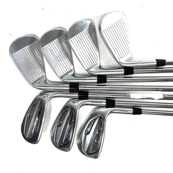 Titleist T100s 2019 Irons / 4-PW / Dynamic Gold X100 X-Stiff Flex