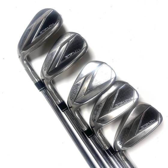 Left Handed Taylormade Stealth Irons / 7-AW / Dynamic Gold R300 Regular Flex