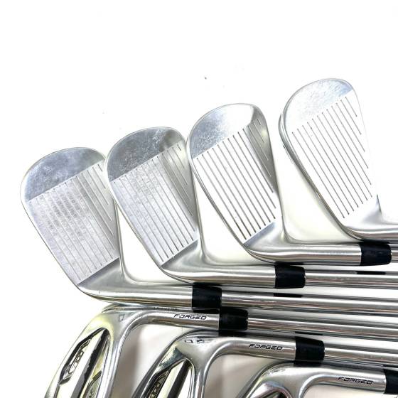 Titleist T100 2019 Irons / 4-PW / AMT Tour White S300 Stiff Flex