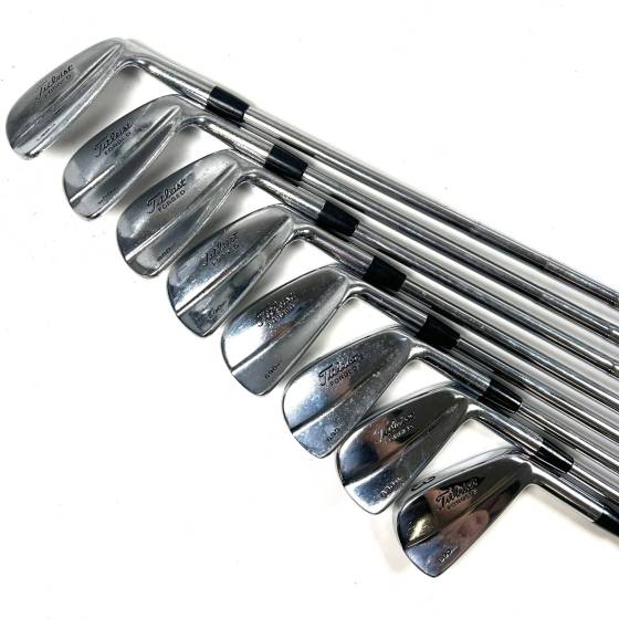 Titleist 690 MB Forged Iron Set / 3-PW / Dynamic Gold Stiff Flex