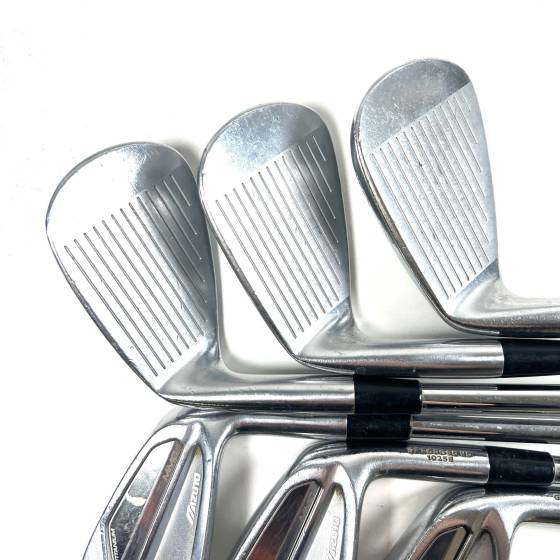 Titleist 716 AP1 Irons / 4-PW / XP90 R300 Regular Flex