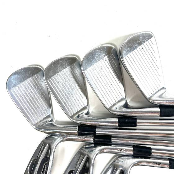 Titleist 712 AP2 Irons / 4-PW / True Temper Dynamic Gold S300 Stiff Flex