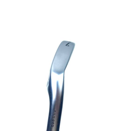 Callaway Apex Pro 7 Iron / 33 Degree / N.S. Pro Modus 3 Stiff Flex