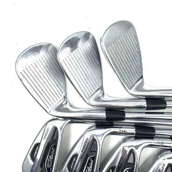 Titleist 712 AP2 Irons / 4-PW / Dynamic Gold S300 Stiff Flex