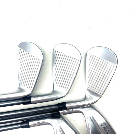 Left Handed Titleist T250/T350 Irons / 5-9 / MMT 65 Regular Flex