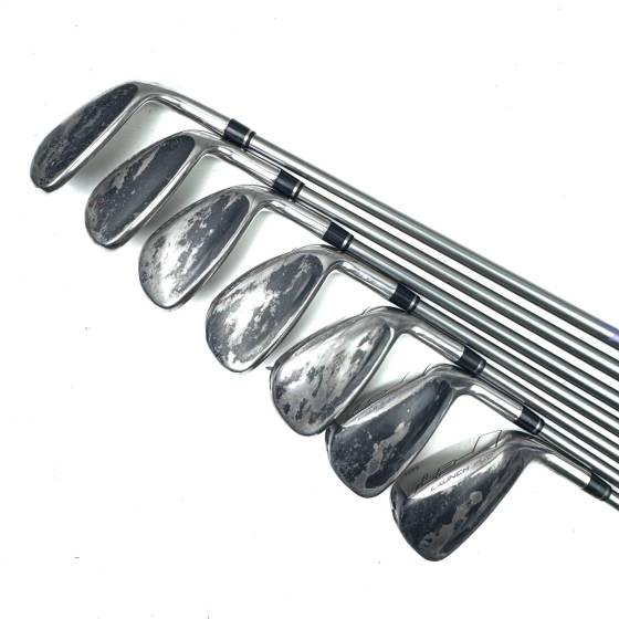 Wilson Staff Launchpad Irons / 6-SW / UST Mamiya Recoil 450 Ladies Flex