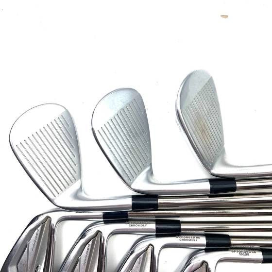 Mizuno JPX 923 Forged Irons / 5-GW / Recoil ESX F2 Senior Flex