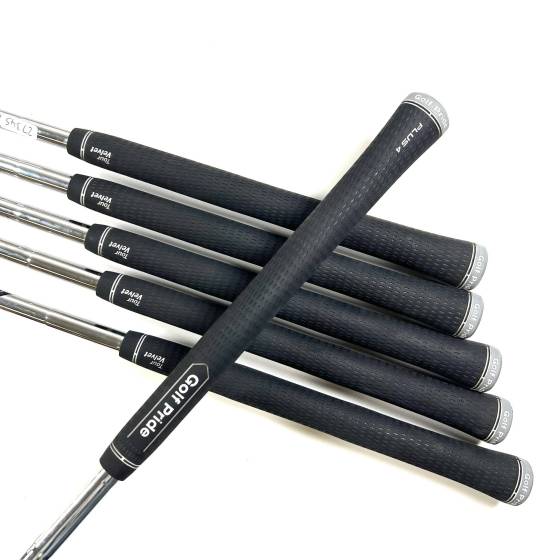 Ping i530 Irons / 6-PW+UW / Dynamic Gold Mid 100 R300 Regular Flex