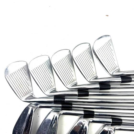 Mizuno MP-29 Irons / 2-9 Iron / Dynamic Gold S400 Stiff Flex