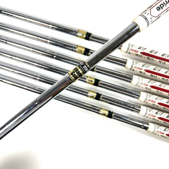 Titleist T100s 2019 Irons / 4-PW / Dynamic Gold X100 X-Stiff Flex