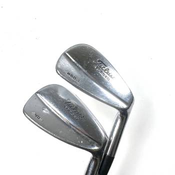 Titleist 690 MB Forged Iron Set / 3-PW / Dynamic Gold Stiff Flex