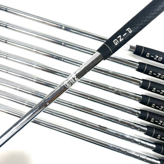 Ping G10 Irons / 5-LW / AWT Senior Flex