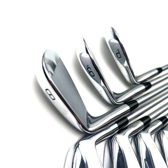 Mizuno Pro 221 Irons / 4-PW / Project X LS 120 Stiff Flex