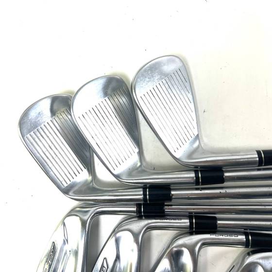Taylormade P790 2017 Irons / 4-PW / True Temper Dynamic Gold Stiff Flex
