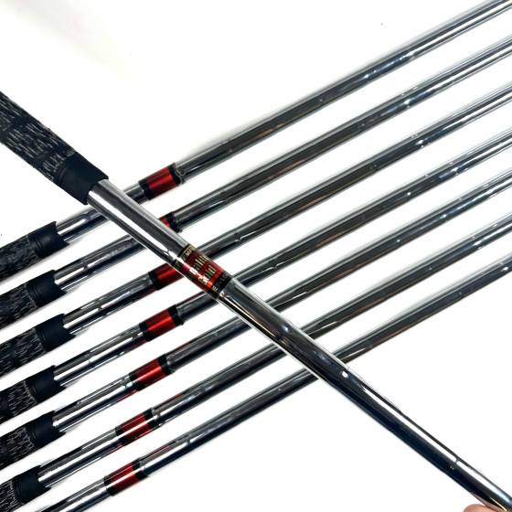 Left Handed Taylormade 200 Irons / 4-SW / Taylormade Lite Regular Flex