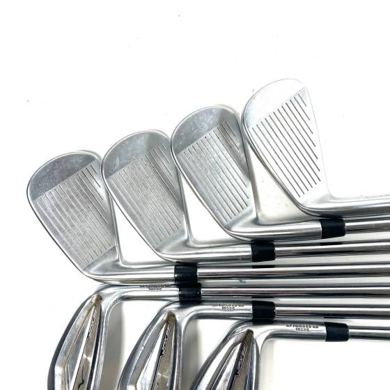 Mizuno JPX 921 Irons / 4-PW / Dynamic Gold S300 Stiff Flex