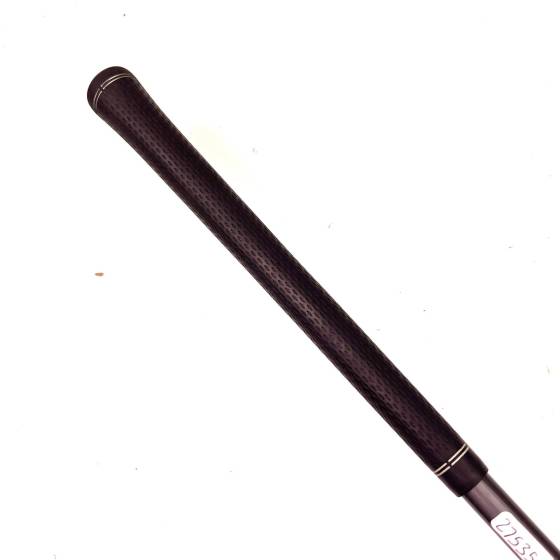Titleist 913 D2 Driver / 9.5 Degree / R.I.P Phenom 70 Stiff Flex