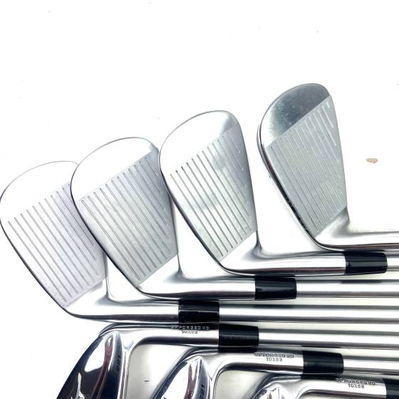 Mizuno Pro 221 Irons / 4-PW / Project X LS 120 Stiff Flex