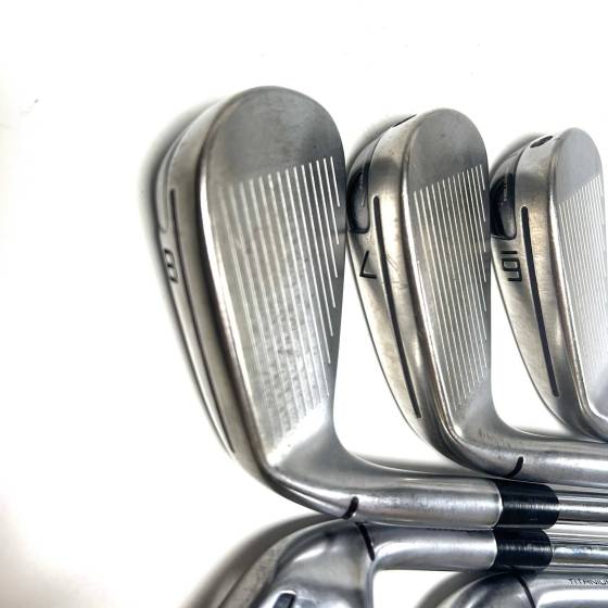Taylormade P790 TI Irons / 6-PW / N.S. Pro 950 Neo Regular Flex