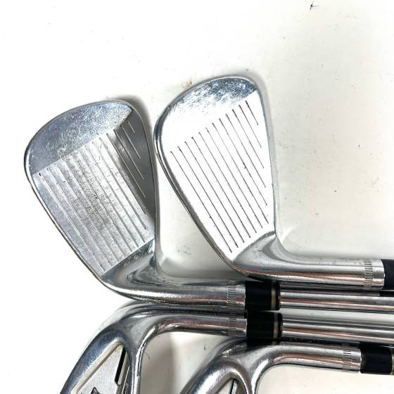 Wilson Staff FG Tour Forged V6 Irons / 7-PW / Dynamic Gold S300 Stiff Flex