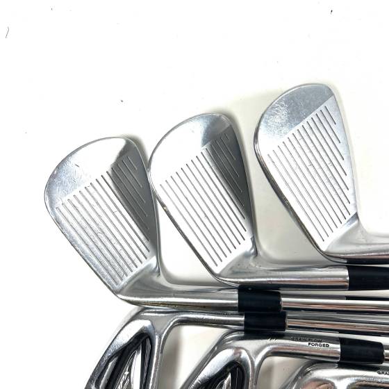 Mizuno JPX 825 Pro Irons / 4-PW / Dynamic Gold XP R300 Regular Flex