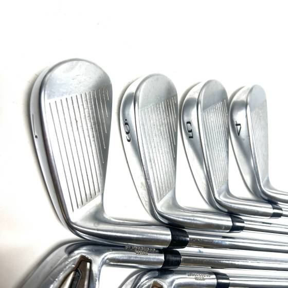 Mizuno JPX 921 Irons / 4-PW / Dynamic Gold S300 Stiff Flex