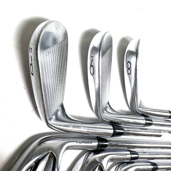 Titleist T100s 2019 Irons / 4-PW / Dynamic Gold X100 X-Stiff Flex