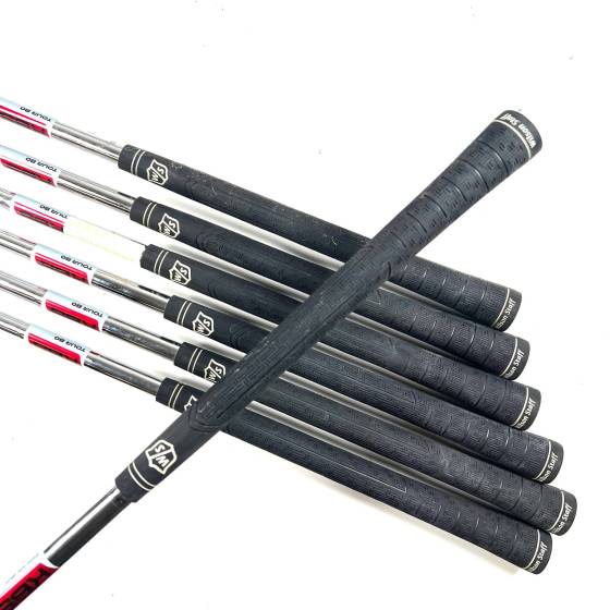 Wilson Staff D300 Irons / 5-PW + GW / KBS 80 Regular Flex