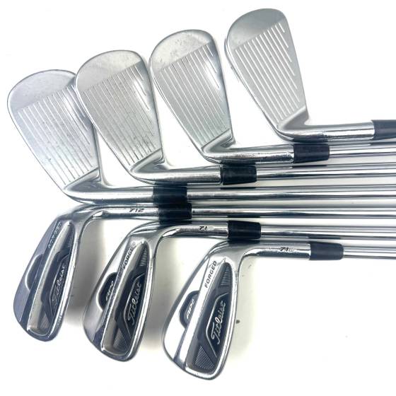 Titleist 712 AP2 Irons / 4-PW / Dynamic Gold S300 Stiff Flex