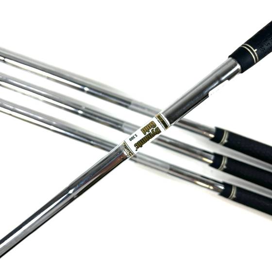 Wilson Staff FG Tour Forged V6 Irons / 7-PW / Dynamic Gold S300 Stiff Flex