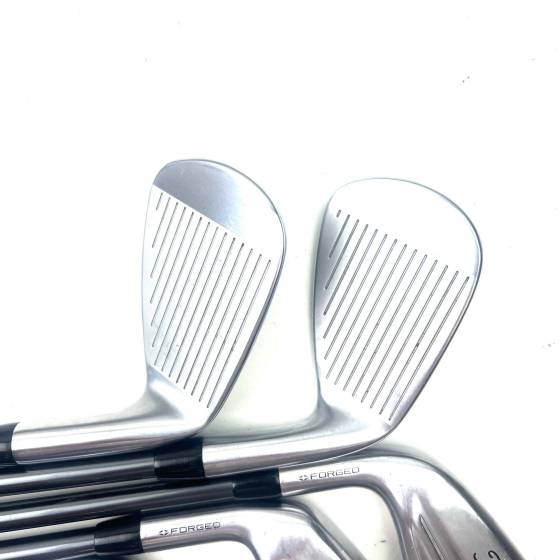 Left Handed Titleist T250/T350 Irons / 5-9 / MMT 65 Regular Flex