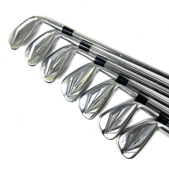 Mizuno JPX 923 Forged Irons / 4-PW / Dynamic Gold X100 X-Stiff Flex