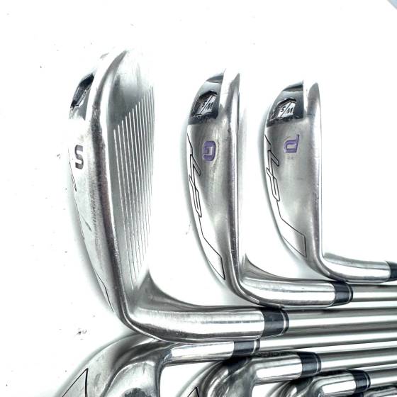 Wilson Staff Launchpad Irons / 6-SW / UST Mamiya Recoil 450 Ladies Flex