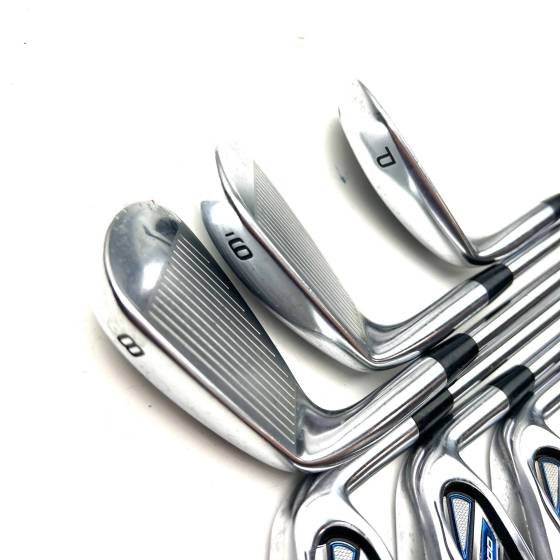 Mizuno JPX 800 Irons / 4-PW / Dynamic Gold Regular Flex