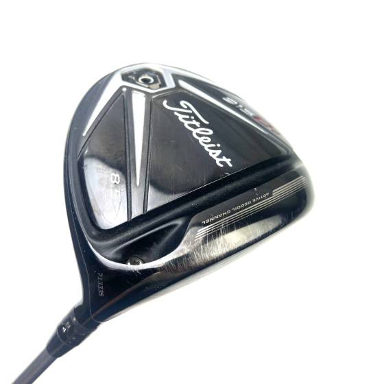 Titleist 915 D2 Driver / 8.5 Degree / Diamana D+70 Stiff flex