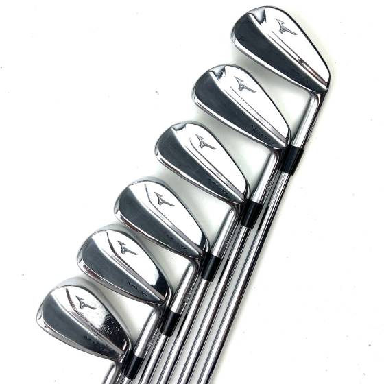 Mizuno MP-20 MB Irons / 5-PW / Dynamic Gold S300 Stiff Flex