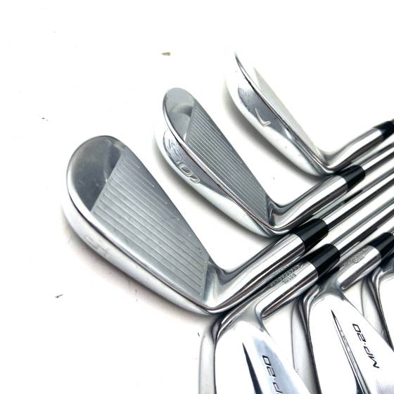 Mizuno MP-20 MB Irons / 5-PW / Dynamic Gold S300 Stiff Flex