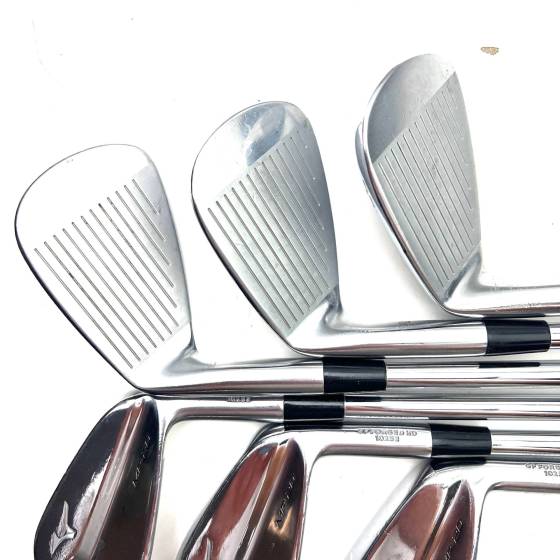 Mizuno MP-20 MB Irons / 5-PW / Dynamic Gold S300 Stiff Flex