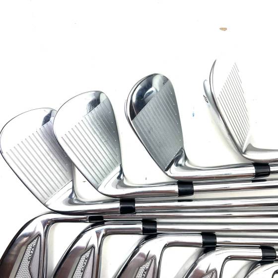 Callaway Elyte HL Irons / 4-PW+AW / Dynamic Gold Mid 90 Regular Flex
