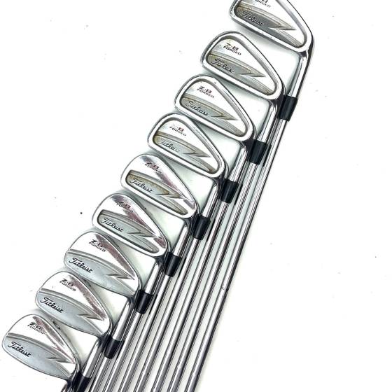 Titleist ZB Forged Irons / 2-PW / Dynamic Gold X100 X-Stiff Flex