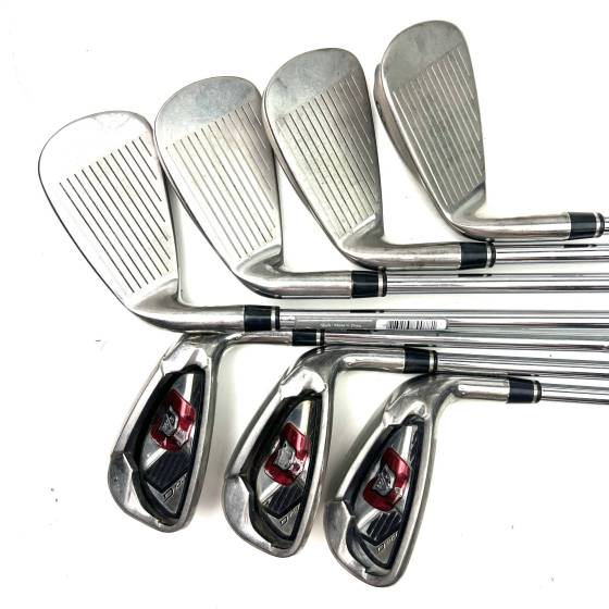 Wilson Staff D100 Irons / 5-SW / SL85 Ultralite Uniflex