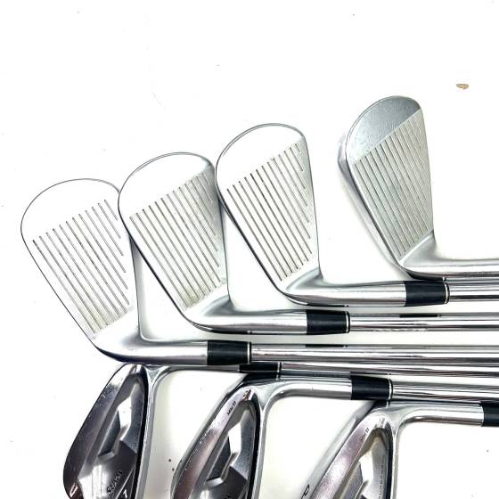 Srixon ZX4/5/7 MKII Combo Irons / 4-PW / N.S. Pro Modus 3 Tour 105 Stiff Flex