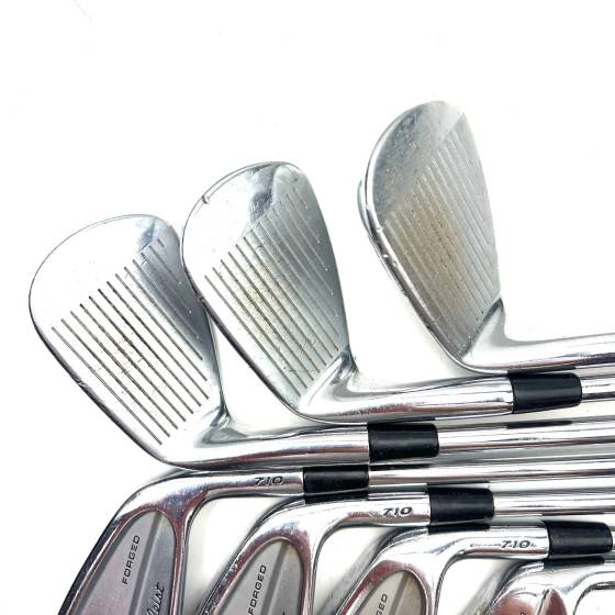 Titleist 710 CB/MB Irons / 4-PW / KBS Tour Stiff Flex