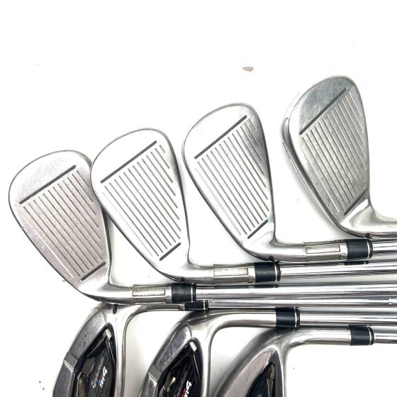 Taylormade M4 Irons / 5-PW + SW / KBS Tour Regular Flex