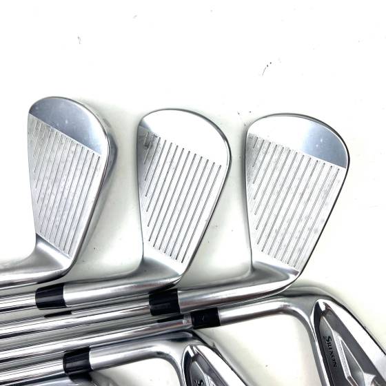 Left Handed Srixon ZX5/ ZX7 Combo Irons / 5-PW / N.S. Pro Regular Flex