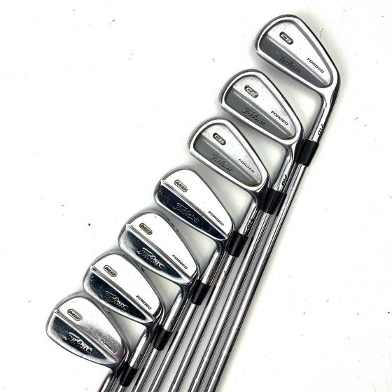 Titleist 710 CB/MB Irons / 4-PW / KBS Tour Stiff Flex