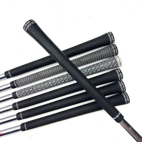 Left Handed Ping I500 Irons / 4-PW / N.S Pro Modus 3 Tour 105 Stiff Flex