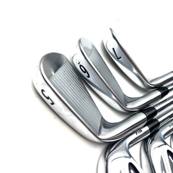 Titleist 716 AP2 Irons / 5-PW / Dynamic Gold S300 Stiff Flex